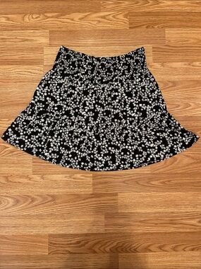 NWOT Pink Rose Floral A-Line Black & White Mini Skirt Sz S